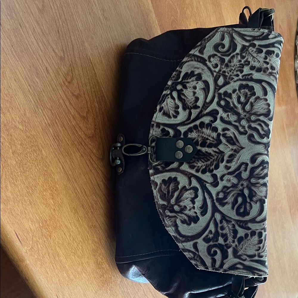 Chic Black and Brown Patterned Clutch